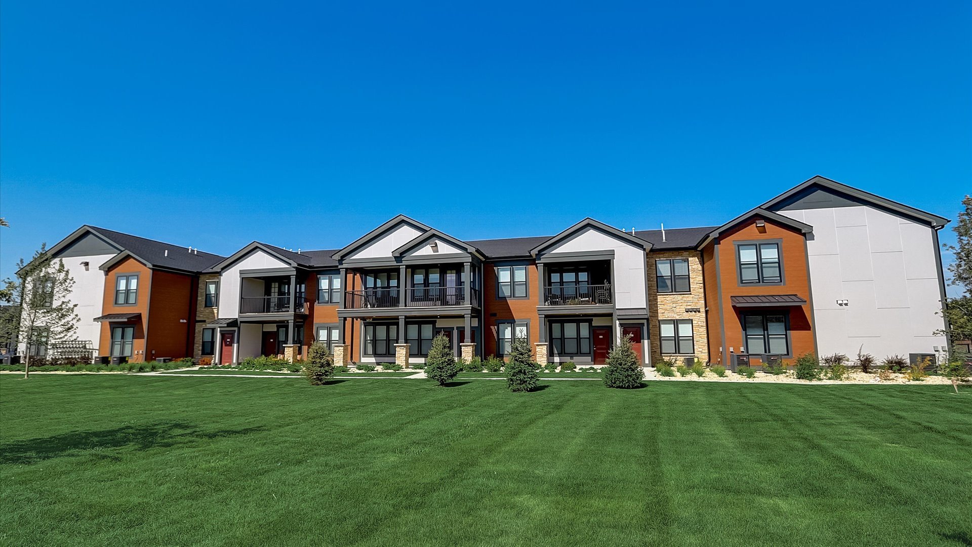 Photos of Springs at Lily Cache Creek in Bolingbrook, IL